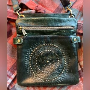 Patricia Nash Hunter Green Tooled Medallion Leather Crossbody with Dust Bag